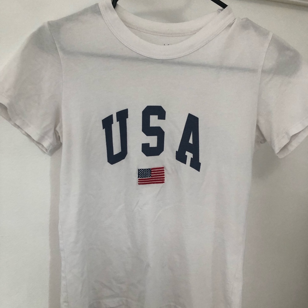 Brandy Melville tshirt